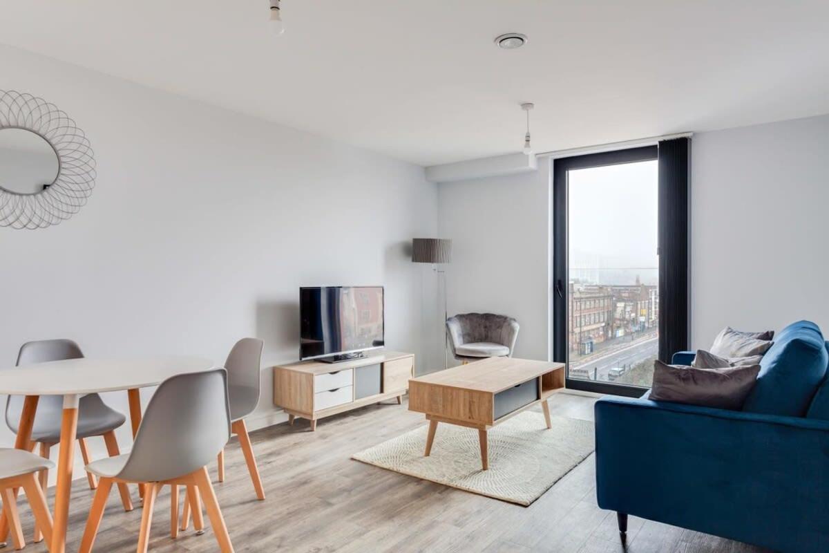 Apartment Stunning 2 Bed Flat *